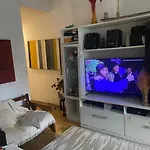 Quarto Em Apto No Flamengo